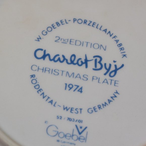 1974 Christmas Plate in Box Goebel Charlote Bjy Measures 8 1/2 inches - Picture 2 of 3